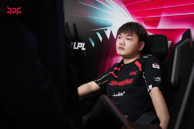 3不敌兹维 3不敌兹维