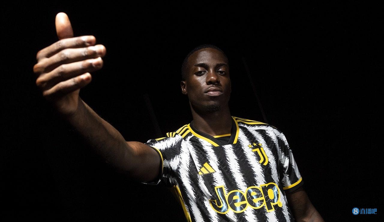 更是点燃了 更是点燃了